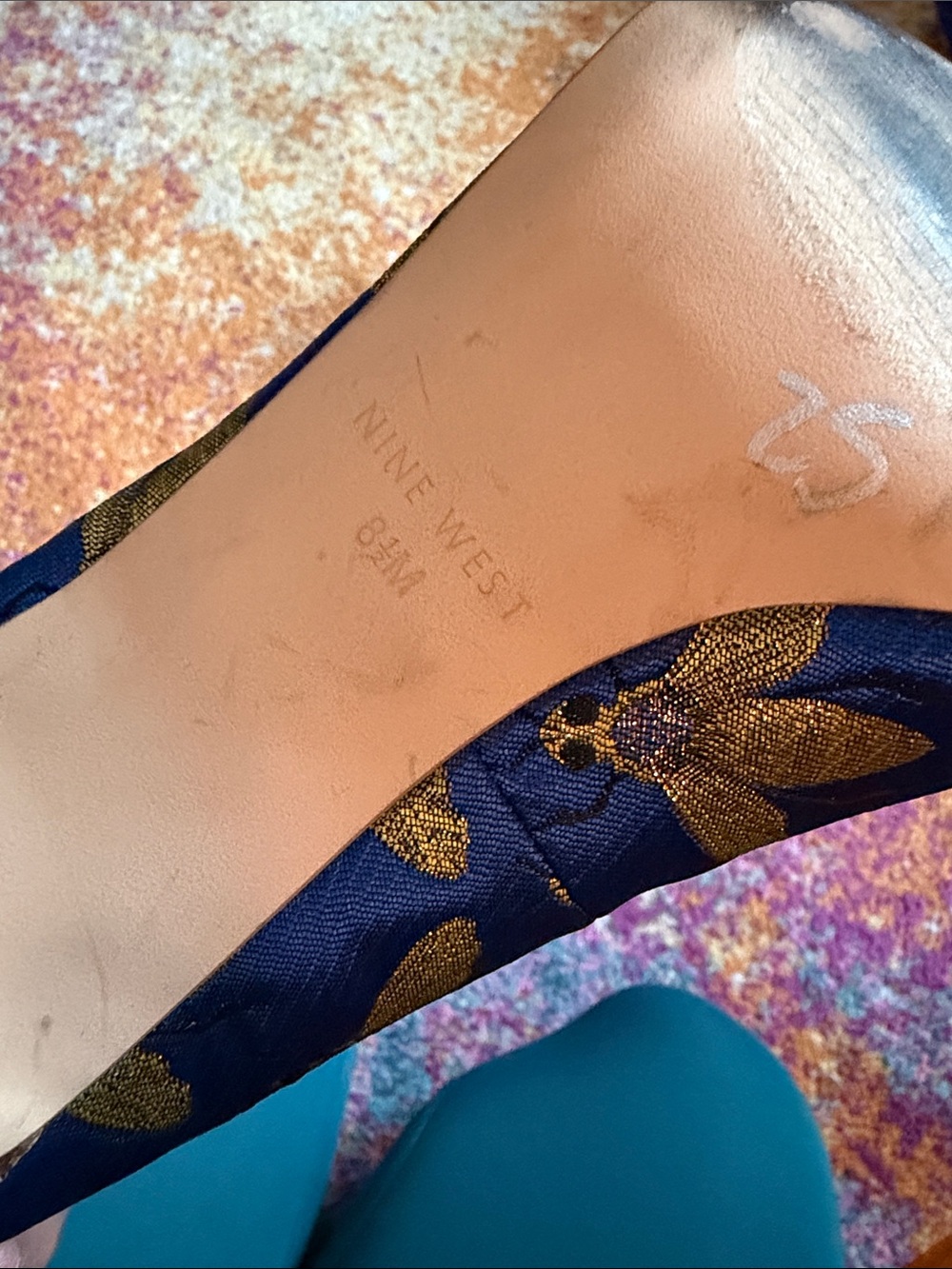 Nine West Blue Pumps with Gold Embroidered Bee Motif - Picture 2 of 8